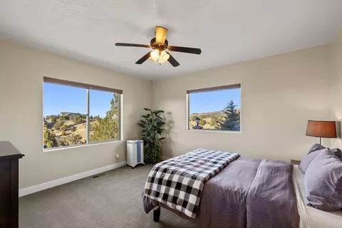 Bedroom - 1780 Eagle Ridge Cir, Hatch, UT 84735 photo 5 of 7