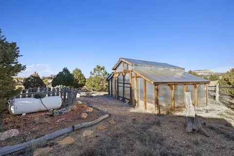 Exterior - 1780 Eagle Ridge Cir, Hatch, UT 84735 photo 9 of 27