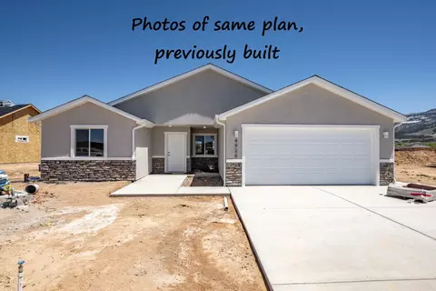 3887 N Hawks Landing Lp Lp, Enoch, UT 84721