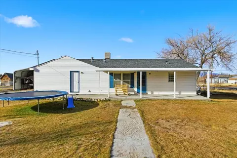 718 S 200 W, Mount Pleasant, UT 84647