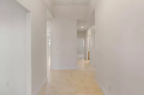 Entry Way - 880 E Lori Ln, Washington, UT 84780 photo 1 of 5