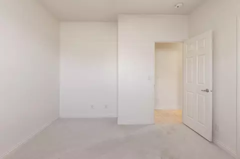 Bedroom - 880 E Lori Ln, Washington, UT 84780 photo 4 of 9