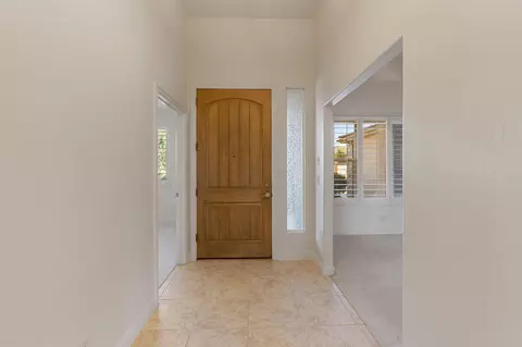 Entry Way - 880 E Lori Ln, Washington, UT 84780 photo 2 of 5