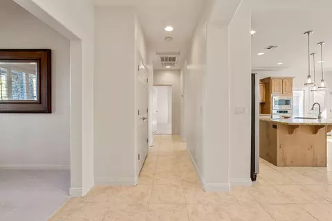Entry Way - 880 E Lori Ln, Washington, UT 84780 photo 5 of 5