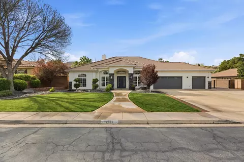 2384 E Lake Dr, Saint George, UT 84790