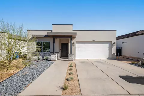 3537 S Padre Bay Dr, Washington, UT 84780