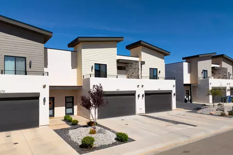 583 Elmbrook Dr, Washington, UT 84780