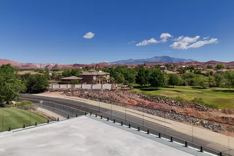 271 N Country Ln #E67, Saint George, UT 84770