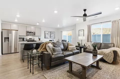3329 E Big Bend Ln, Washington, UT 84780