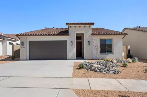 1596 N Ascent St #144, Washington, UT 84780