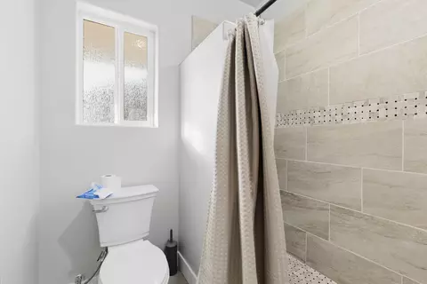 Bath - 442 E Pine View Dr, Central, UT 84722 photo 6 of 6