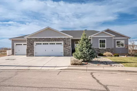 688 W 325 N, Parowan, UT 84761