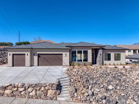1195 N 50 W, Hurricane, UT 84737