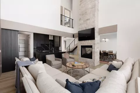 Living - 160 W Ridgeview St #7B, Brian Head, UT 84719 photo 1 of 2