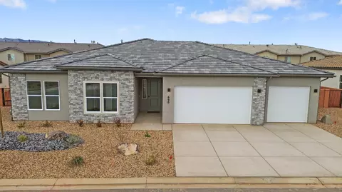 690 S 230 W #( 18), Ivins, UT 84738