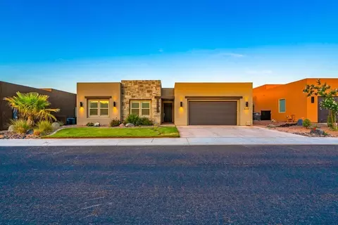 3227 S Hideaway Pl, Hurricane, UT 84737
