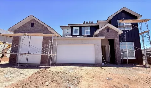 691 Goose Creek Dr, Washington, UT 84780