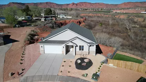 1449 Sage Ct, Kanab, UT 84741