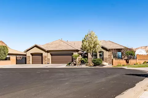 1759 S Vilate Dr, Washington, UT 84780