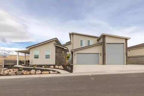 3050 W 700 N, Hurricane, UT 84737