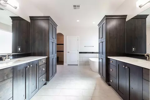Bath - 1345 E Black Brush Dr, Washington, UT 84780 photo 3 of 6