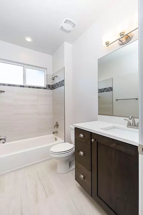 Bath - 1345 E Black Brush Dr, Washington, UT 84780 photo 5 of 6