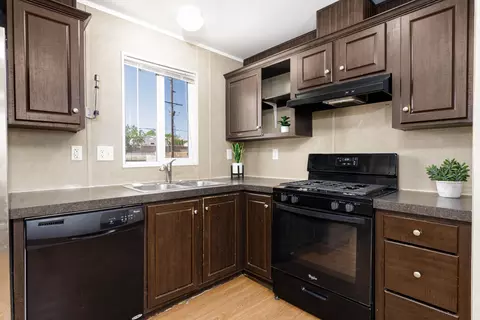 590 N State St # 1, Hurricane, UT 84737