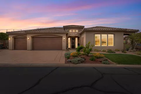 881 W South Links Dr, Washington, UT 84780