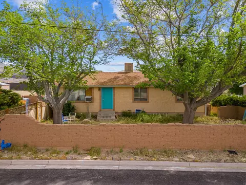 930 N 260 E, Hurricane, UT 84737 photo 1