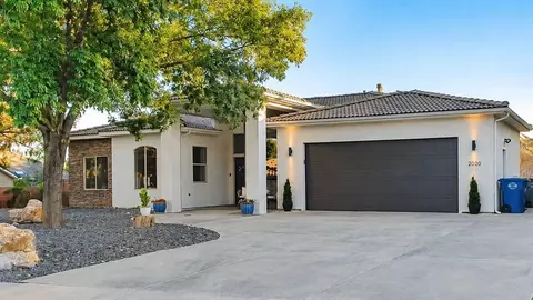2006 E Westcliff Dr, Saint George, UT 84790