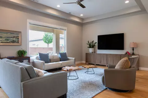 Living - 355 Treasure Valley Rd, Washington, UT 84780 photo 1 of 1