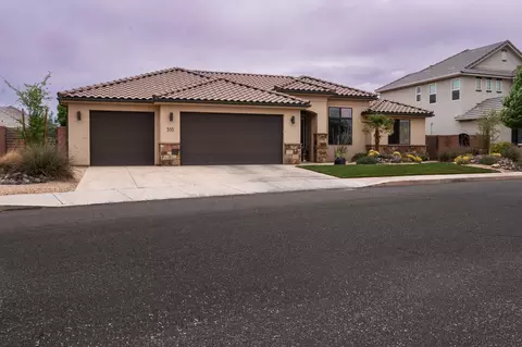 Exterior - 355 Treasure Valley Rd, Washington, UT 84780 photo 2 of 7