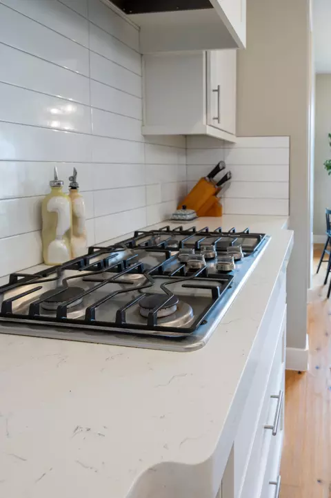 Kitchen - 355 Treasure Valley Rd, Washington, UT 84780 photo 2 of 3