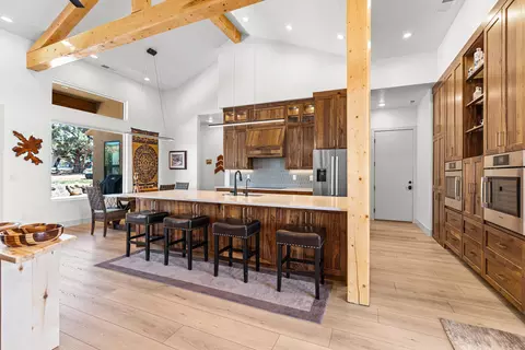 Kitchen - 1295 E Cedar Dr, Apple Valley, UT 84737 photo 1 of 12