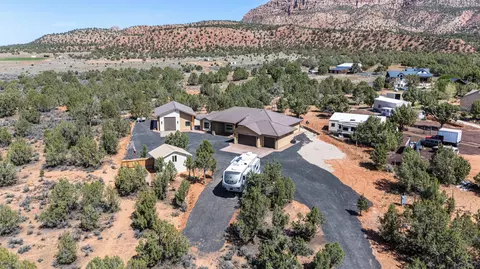 View/Area - 1295 E Cedar Dr, Apple Valley, UT 84737 photo 6 of 6