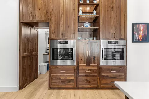 Kitchen - 1295 E Cedar Dr, Apple Valley, UT 84737 photo 9 of 12