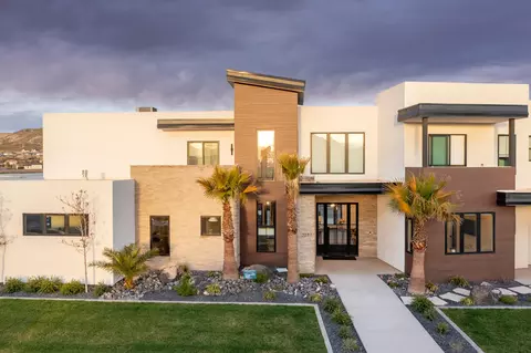3287 S Stamsund Ln, Washington, UT 84780