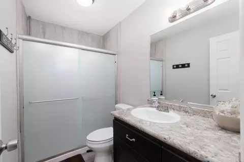 Bath - 275 E 400 N, Parowan, UT 84761 photo 2 of 3
