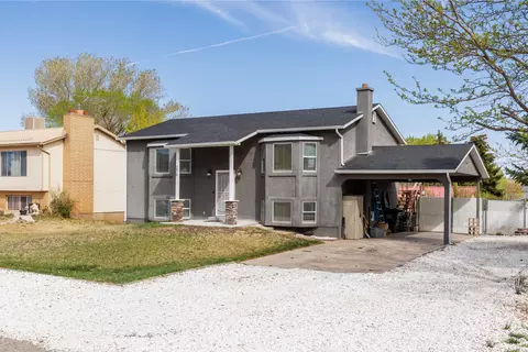 Exterior - 275 E 400 N, Parowan, UT 84761 photo 2 of 8