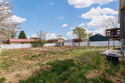 Exterior - 275 E 400 N, Parowan, UT 84761 photo 5 of 8