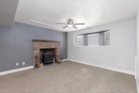 Living - 275 E 400 N, Parowan, UT 84761 photo 1 of 4