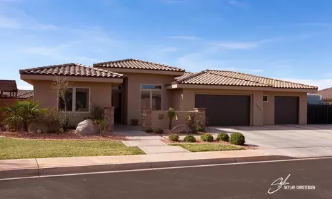 2050 S Arabian Way E, Washington, UT 84780