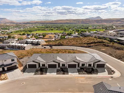 2046 W 320 S #37-40, Hurricane, UT 84737