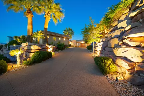 1815 S Paragon Dr, Saint George, UT 84790