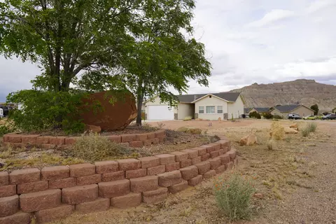 1090 S Independence Dr, Big Water, UT 84741