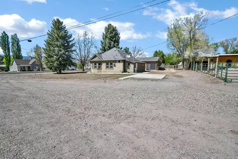 Exterior - 195 S 200 E, Monroe, UT 84754 photo 4 of 5