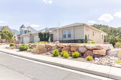 888 E Fiddlers Canyon Rd, Cedar City, UT 84721