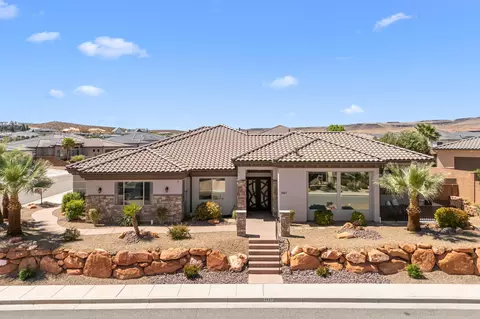 1947 N Park Grove Dr, Washington, UT 84780