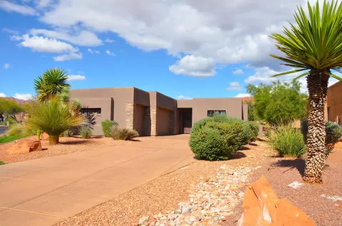 2254 N Cohonina Cir, Saint George, UT 84770