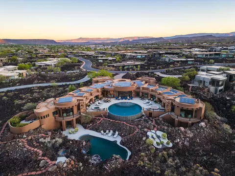 2248 N Tacheene Dr, Saint George, UT 84770